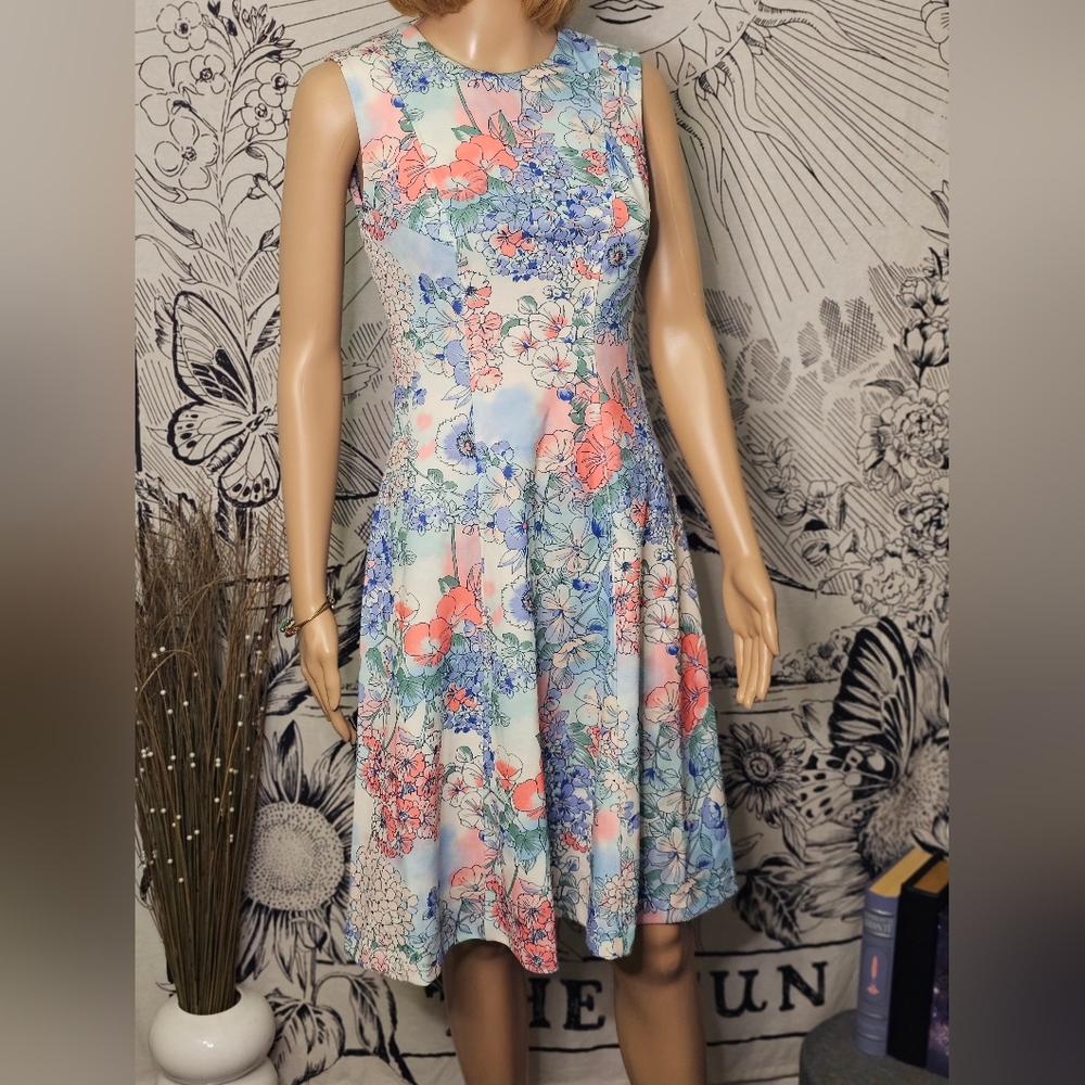 Like New Tommy Hilfiger Pastel Floral Sleeveless Fit & Flare Dress Sz 2